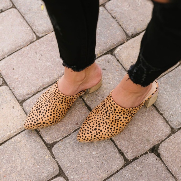 LAST FEW SALE! Spotted Cheetah Mules - Picture 3 of 6